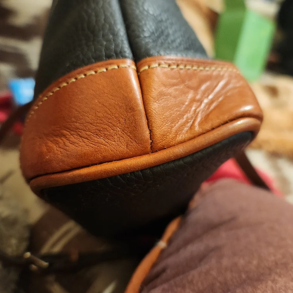 Dooney & Bourke Cross Body Bag - Picture 7 of 12